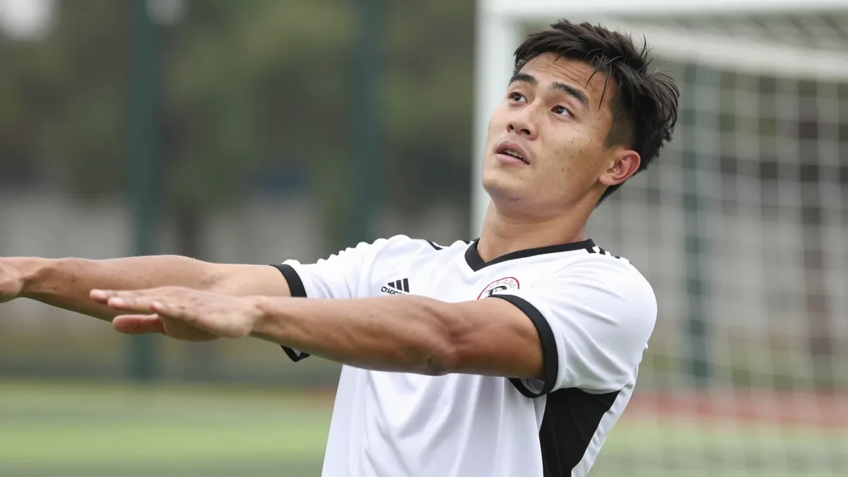 Truro City FC extends unbeaten start with 2-0 win over Tonbridge Angels, with Tyler Harvey scoring twice, and are now 4th...